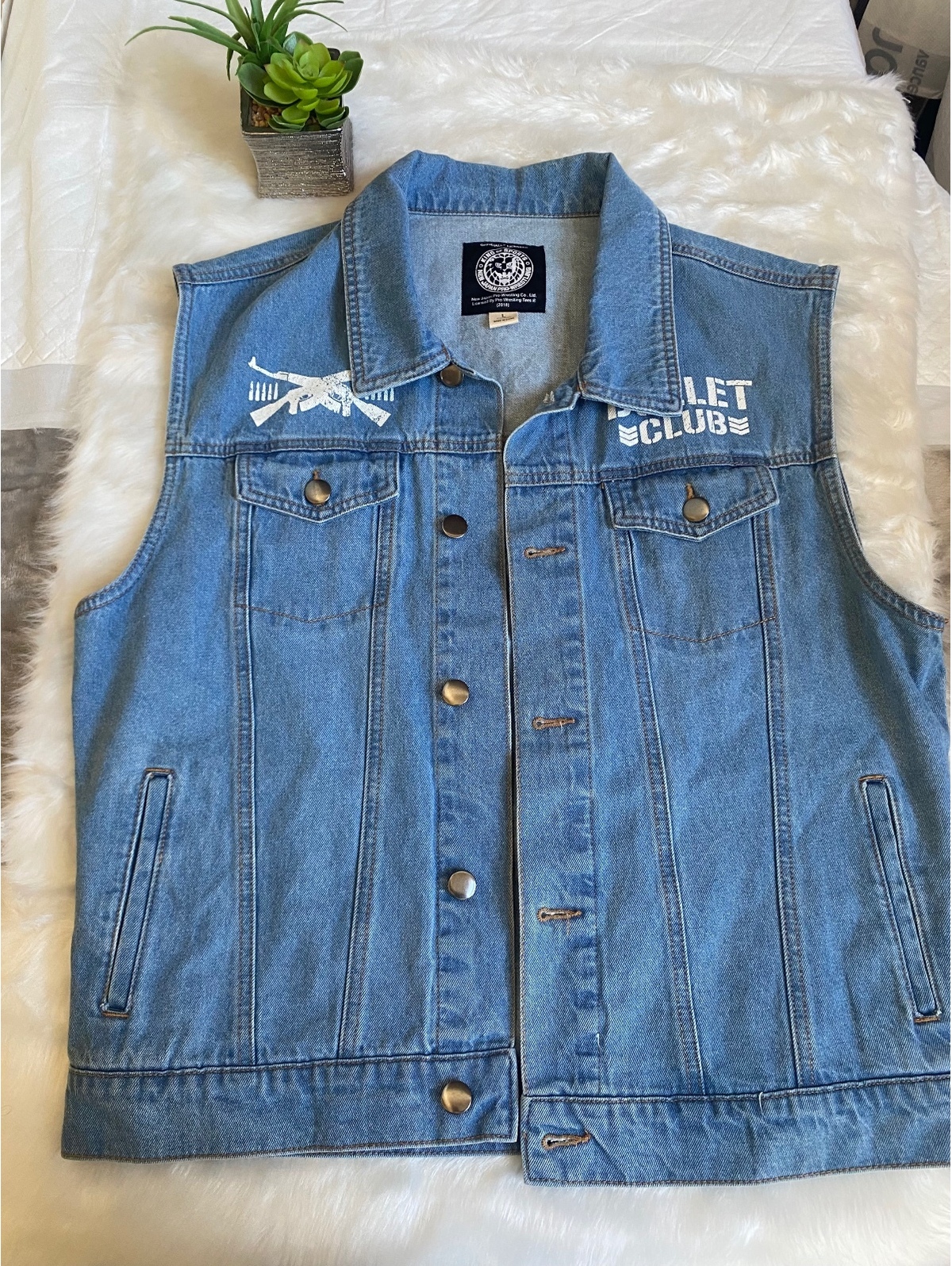 New Japan Pro-Wrestling Bullet Club Denim Vest Jacket Large